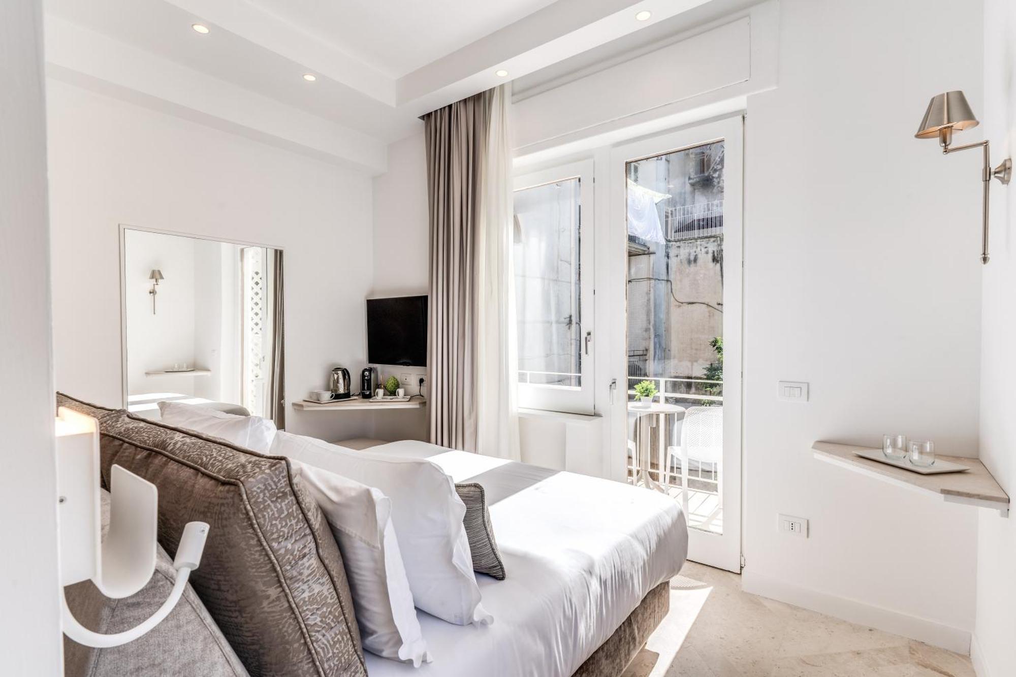 Diff'Rent Souls Rooms - Luxury Accomodation Соренто Екстериор снимка
