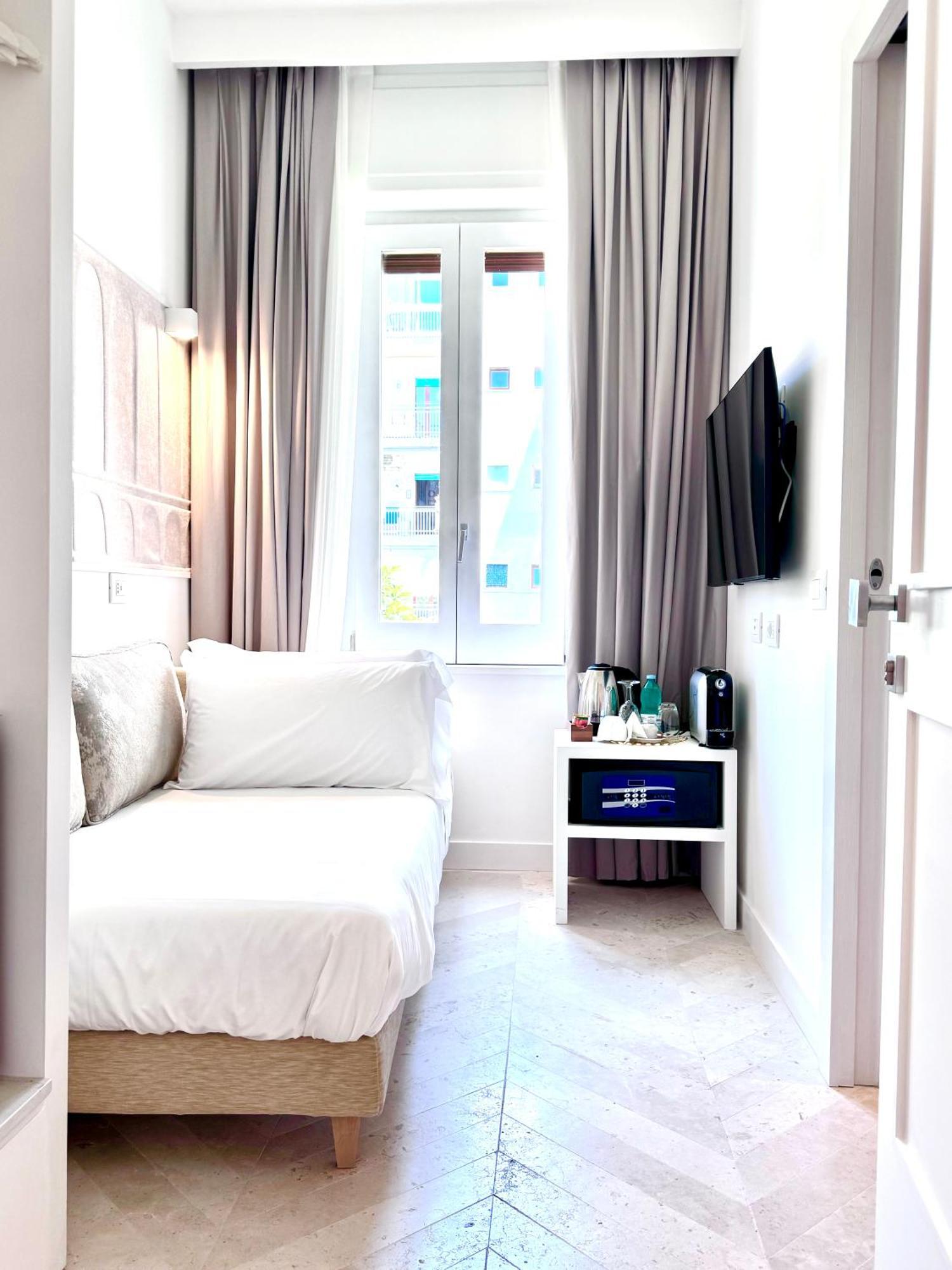 Diff'Rent Souls Rooms - Luxury Accomodation Соренто Екстериор снимка