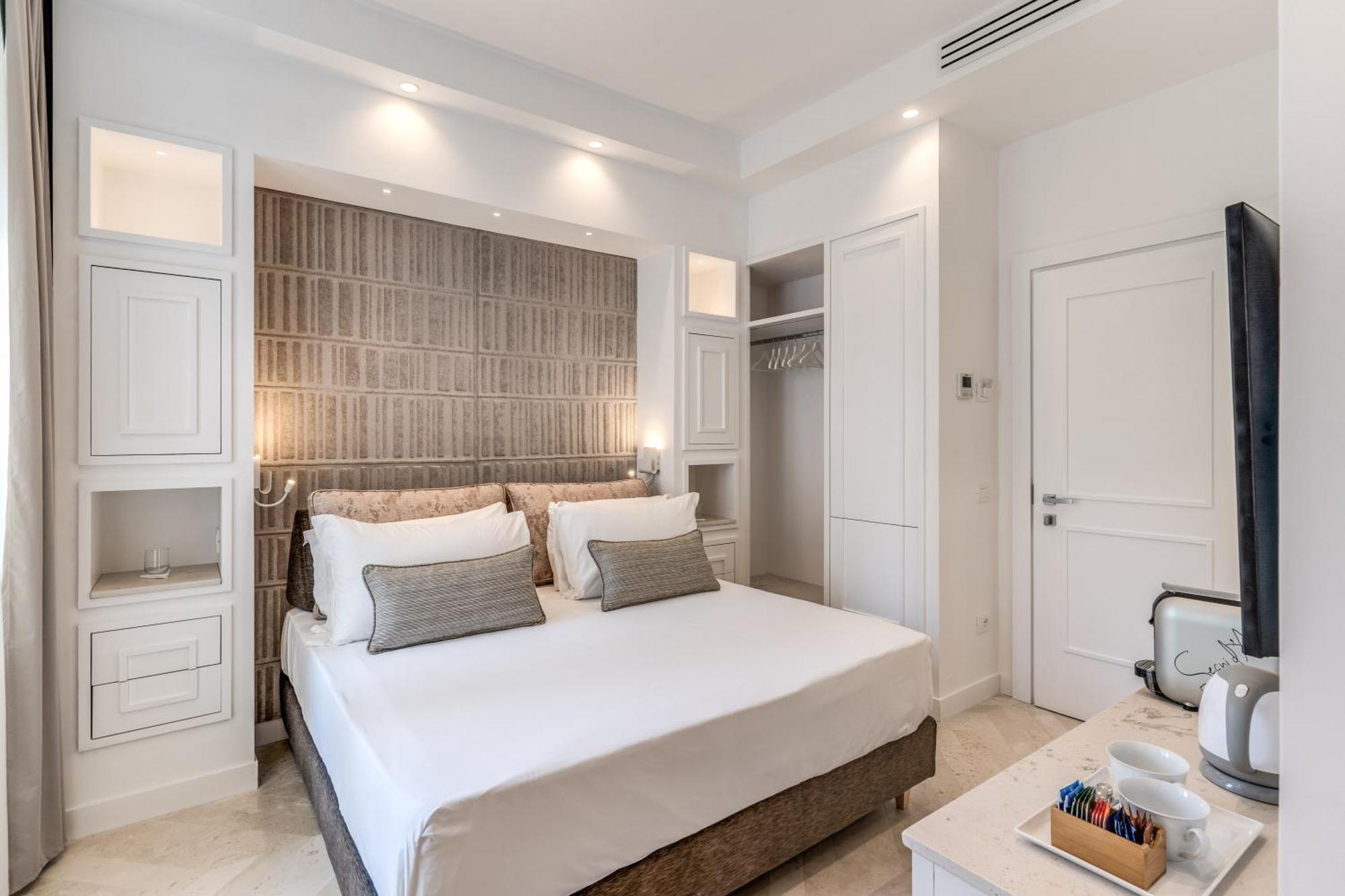 Diff'Rent Souls Rooms - Luxury Accomodation Соренто Екстериор снимка